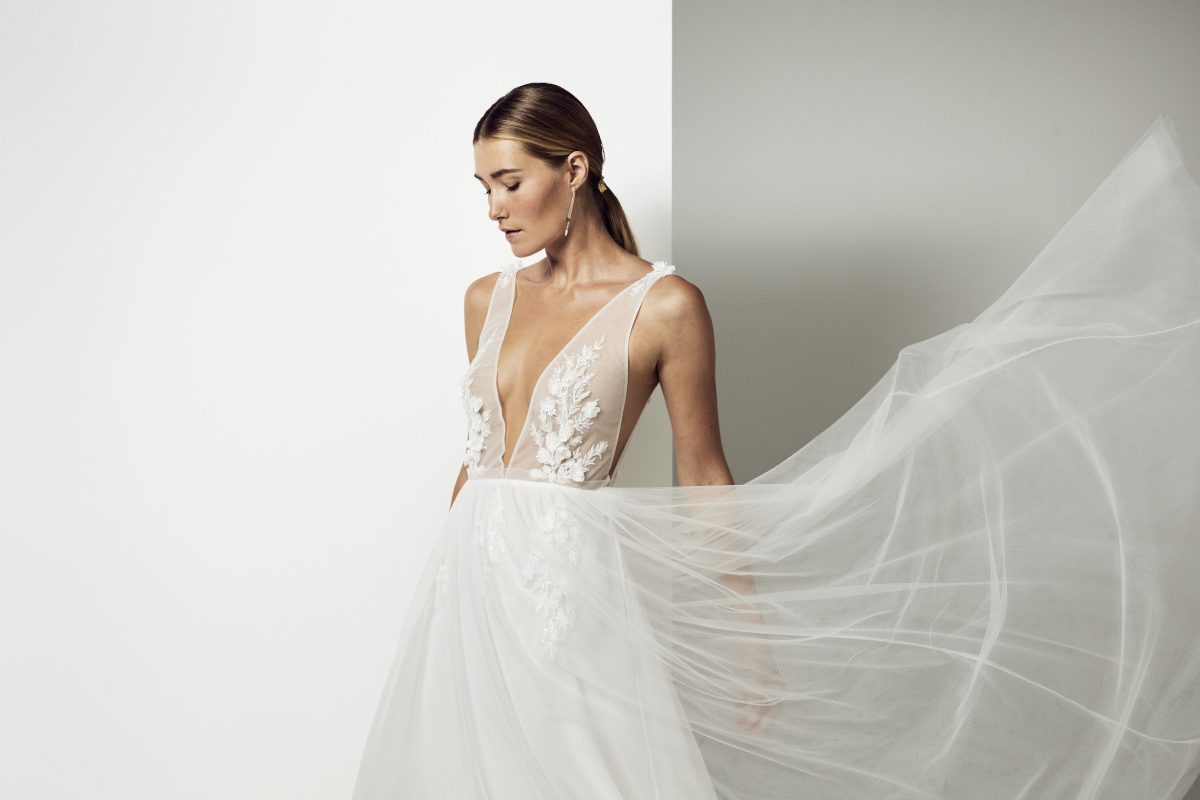 robe de maréie en tulle et en dentelle de calais