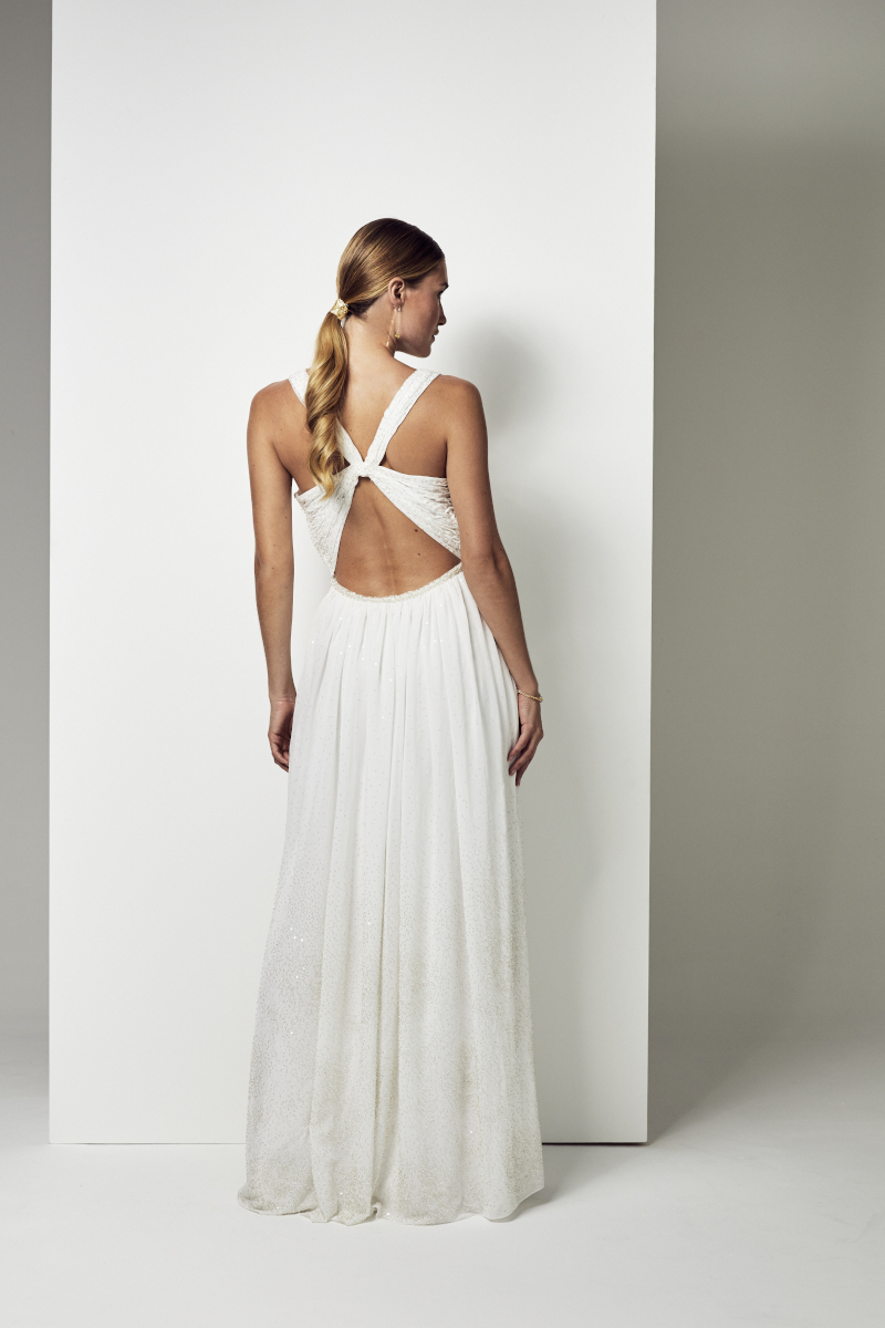 robe de mariée en soie avec un dos croisé